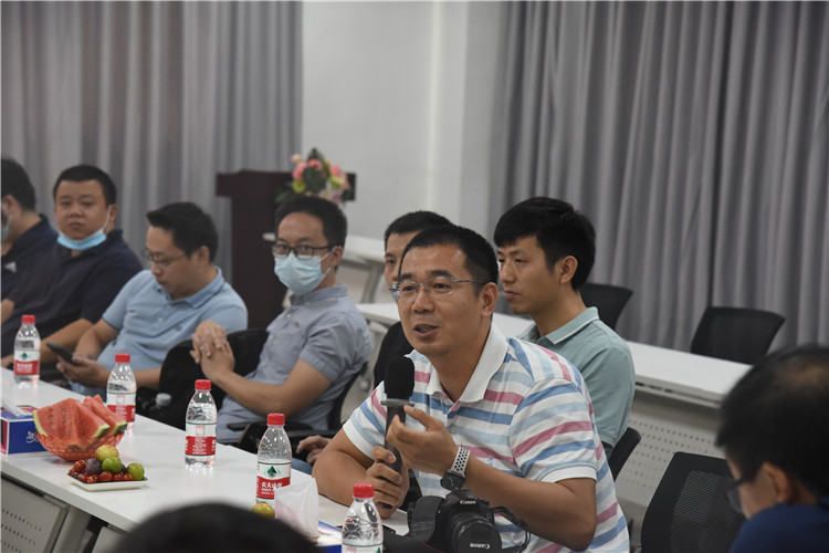 全國衛生產業企業管理協會凈水產業分會唐會長一行蒞臨家樂士參觀考察